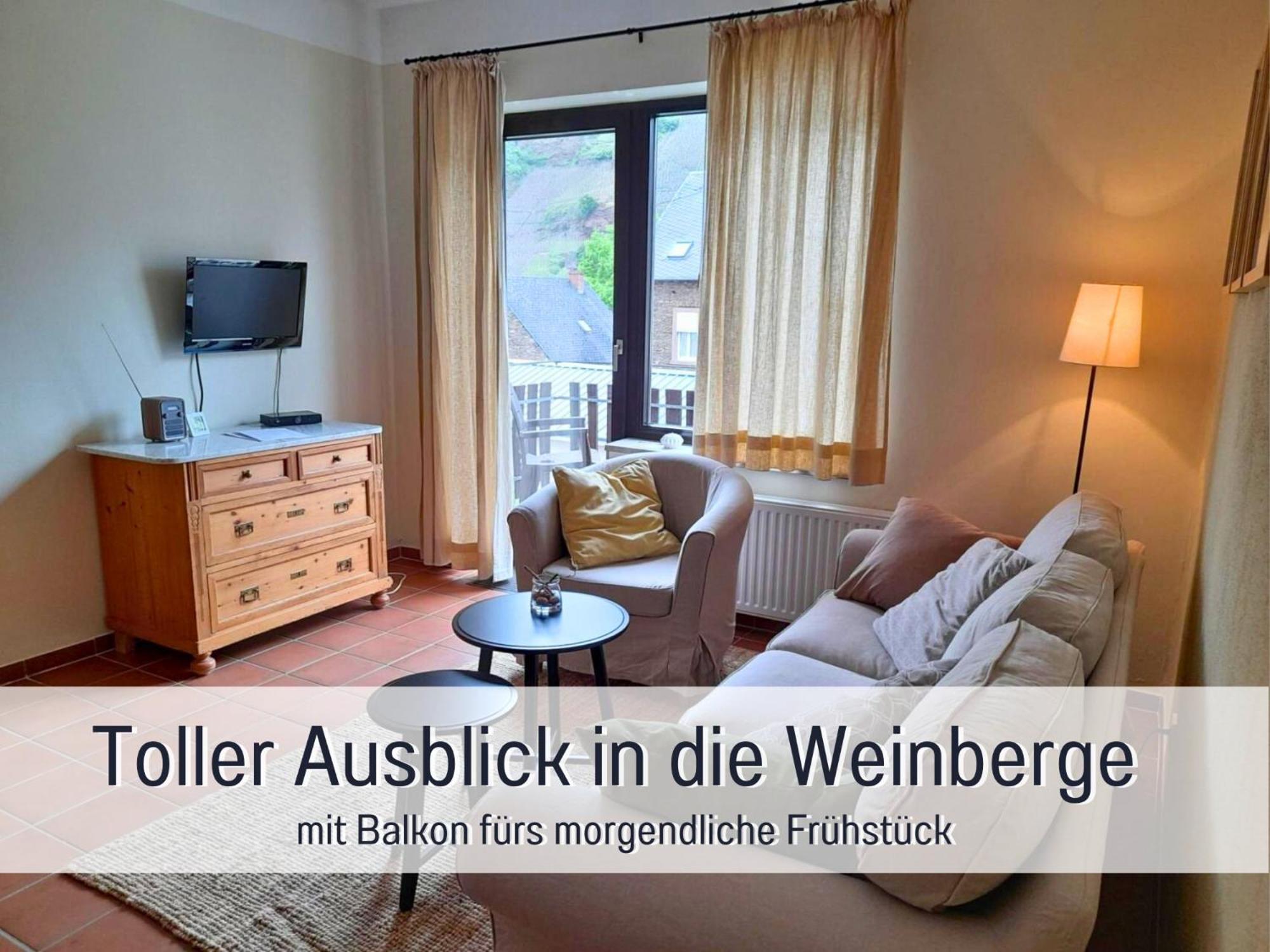Ferienhaus Schwaab-Scherr, Genau Zwischen Bernkastel-Kues Und Traben-Trarbach, Mit Kostenlosem Oepnv-Ticket Fuer Bus Und Bahn, Parkplaetzen Und Fahrradgarage Erden Exterior foto