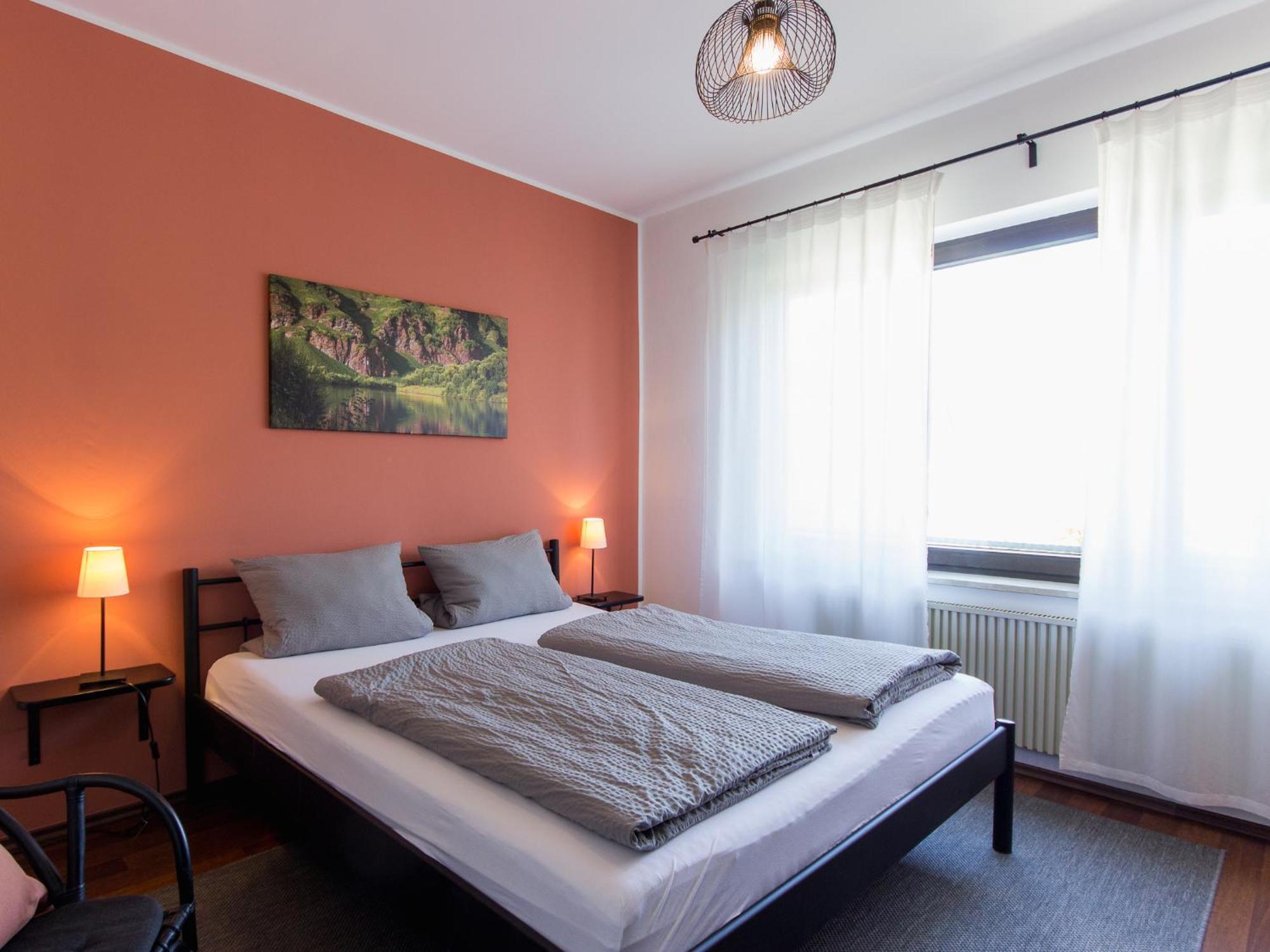 Ferienhaus Schwaab-Scherr, Genau Zwischen Bernkastel-Kues Und Traben-Trarbach, Mit Kostenlosem Oepnv-Ticket Fuer Bus Und Bahn, Parkplaetzen Und Fahrradgarage Erden Exterior foto