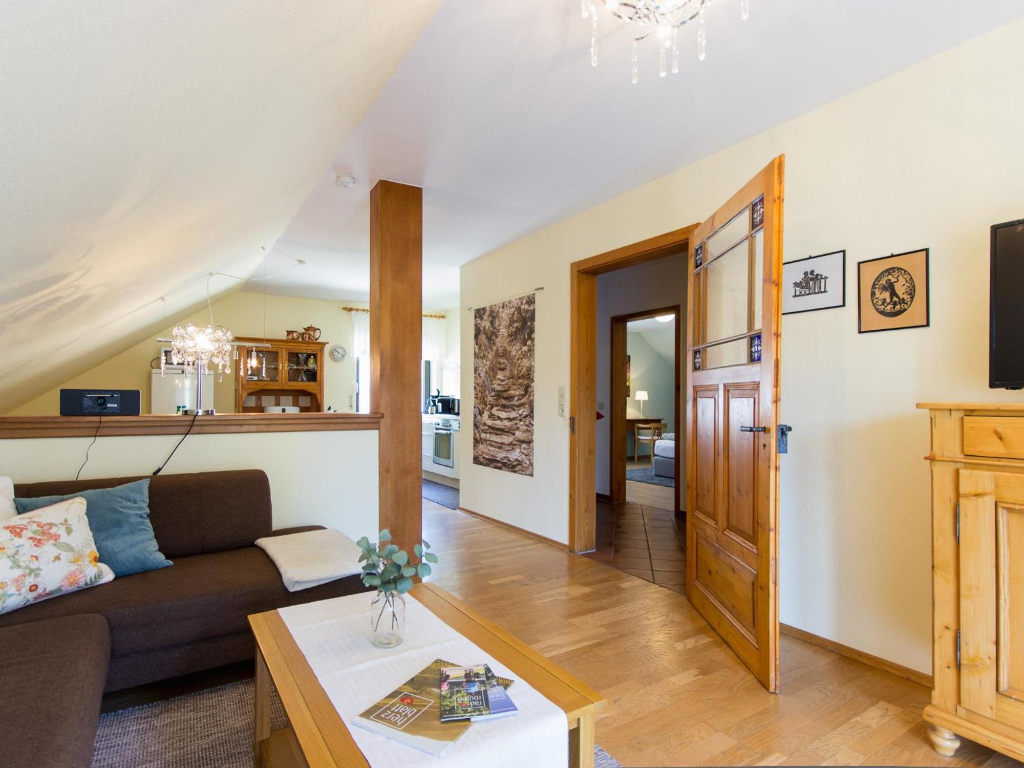 Ferienhaus Schwaab-Scherr, Genau Zwischen Bernkastel-Kues Und Traben-Trarbach, Mit Kostenlosem Oepnv-Ticket Fuer Bus Und Bahn, Parkplaetzen Und Fahrradgarage Erden Exterior foto