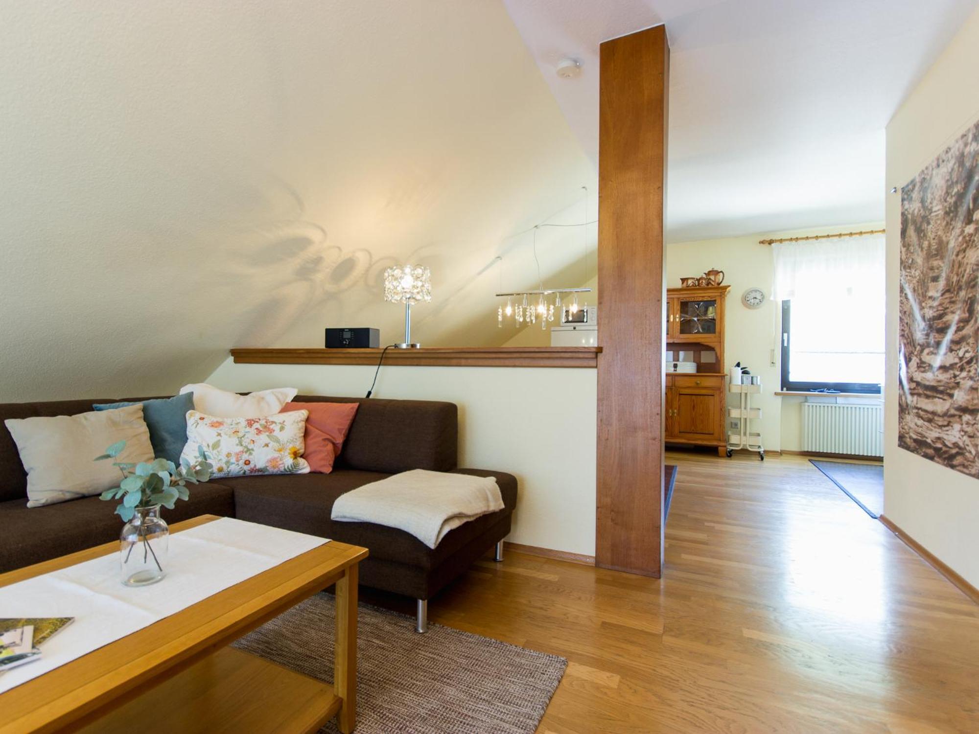 Ferienhaus Schwaab-Scherr, Genau Zwischen Bernkastel-Kues Und Traben-Trarbach, Mit Kostenlosem Oepnv-Ticket Fuer Bus Und Bahn, Parkplaetzen Und Fahrradgarage Erden Exterior foto